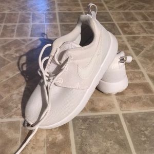 Nike Roshes